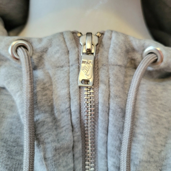 NIKE | RETRO GRAPHIC ZIPPERED FRONT HOODIE sport grey medium - Picture 4 of 13